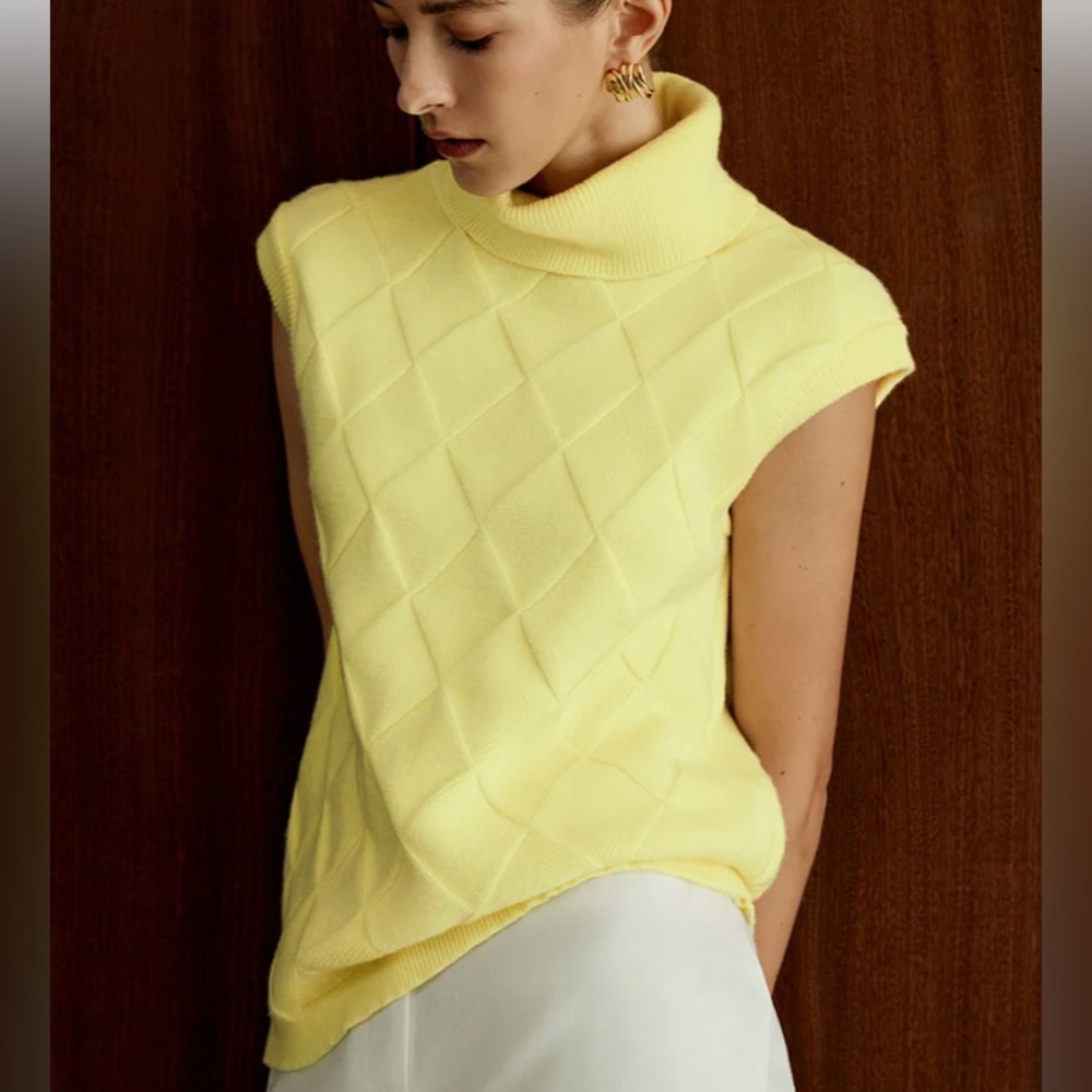 Turtleneck Diamond Sweater Vest